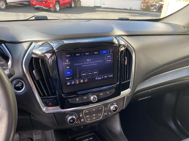 2022 chevrolet traverse lt cloth