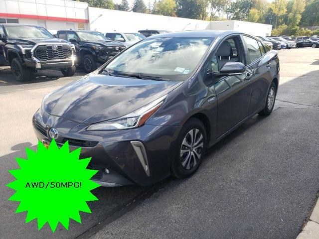2022 toyota prius le