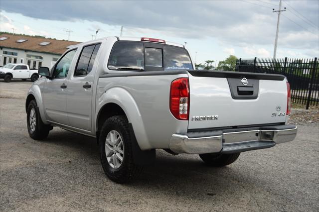 2021 nissan frontier sv