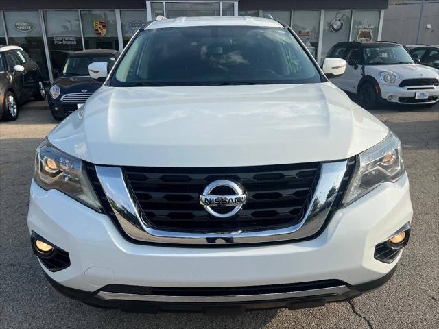 2018 nissan pathfinder sv