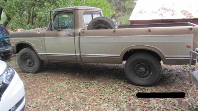 1973 i.h. 4x4, 43,330 actual miles no misprint,orig. paint ca truck