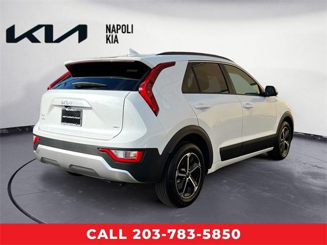 2024 kia niro lx