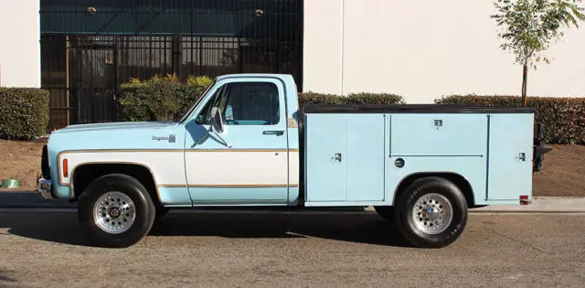 california original,1977 chevy cheyenne k2500 4x4 utility hydraulic liftgate, a+