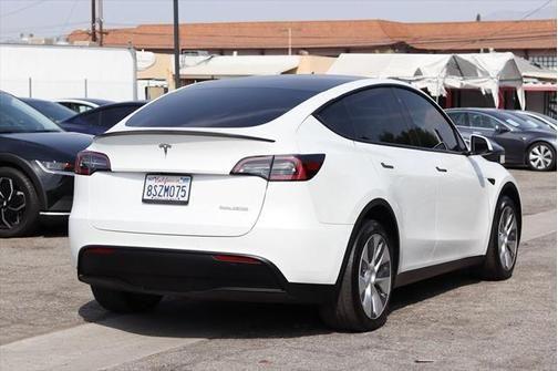 2020 tesla model y