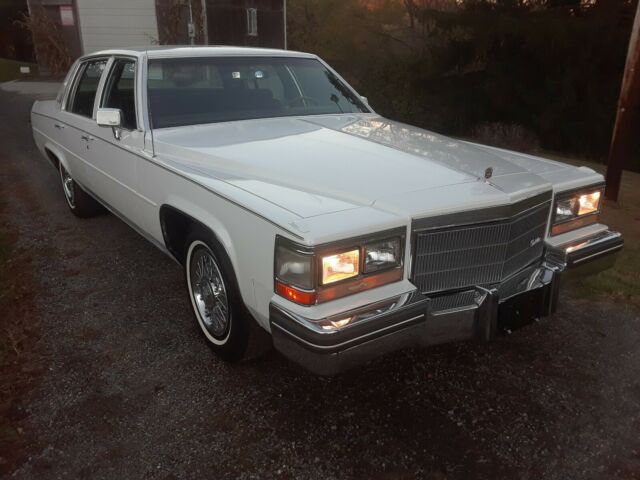 1984 cadillac sedan deville nice!