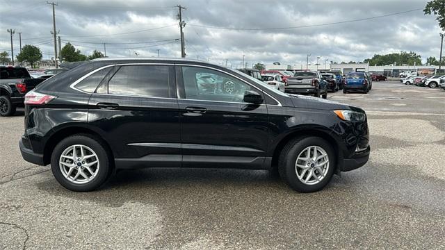2022 ford edge sel