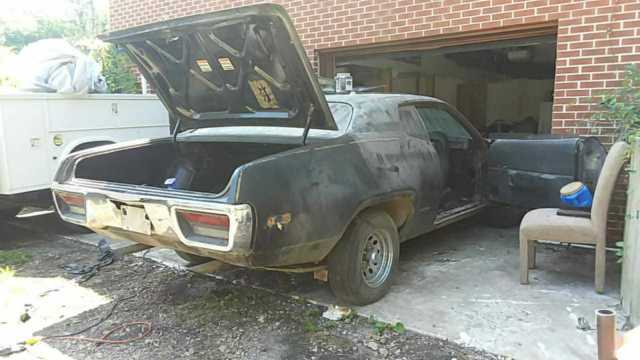 1972 plymouth roadrunner triple black 4speed