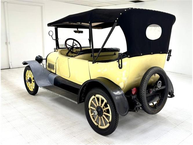 1917 buick d35 in morgantown, pennsylvania