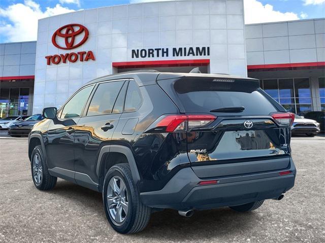 2022 toyota rav4 xle