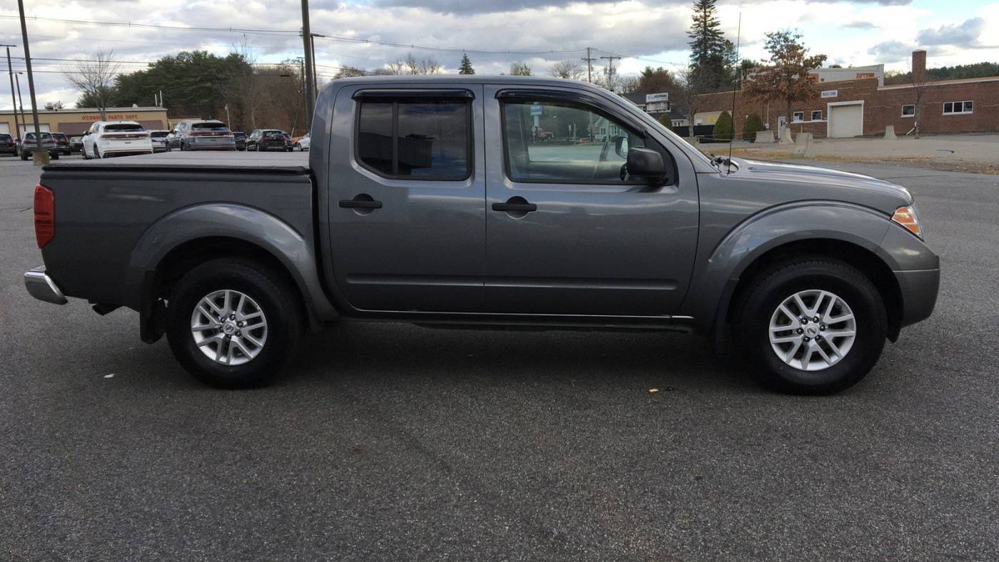 2019 nissan frontier sv