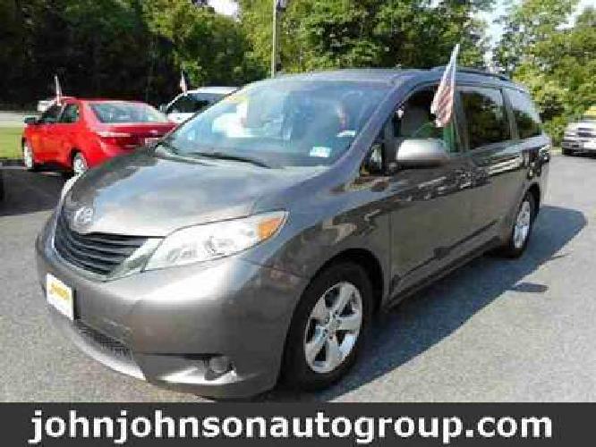 2011 toyota sienna le in budd lake, nj