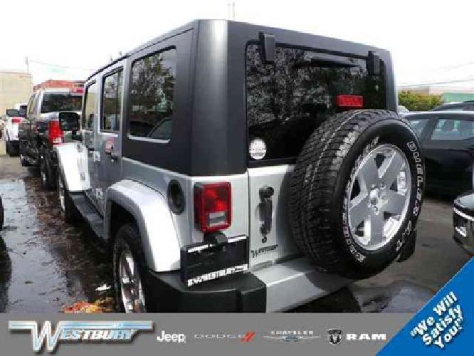2010 jeep wrangler unlimited sahara in westbury, ny