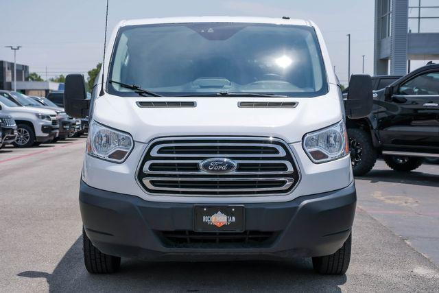 2019 ford transit-150 xlt