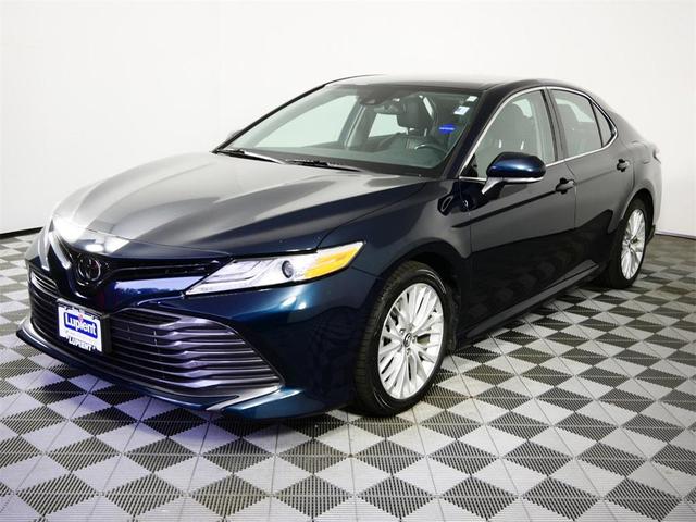 2019 toyota camry xle