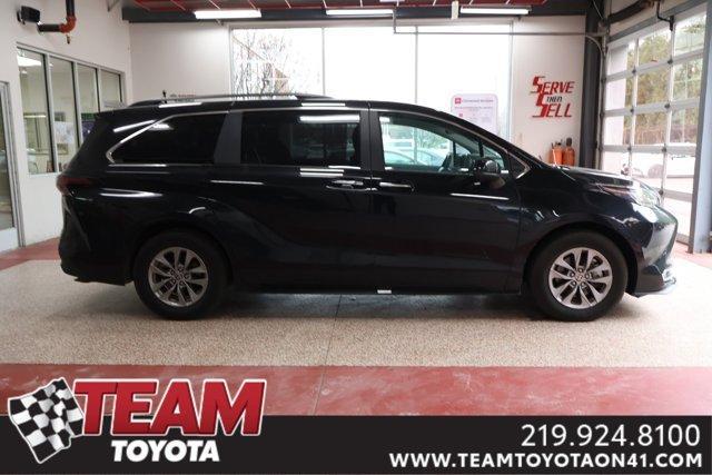 2023 toyota sienna xle