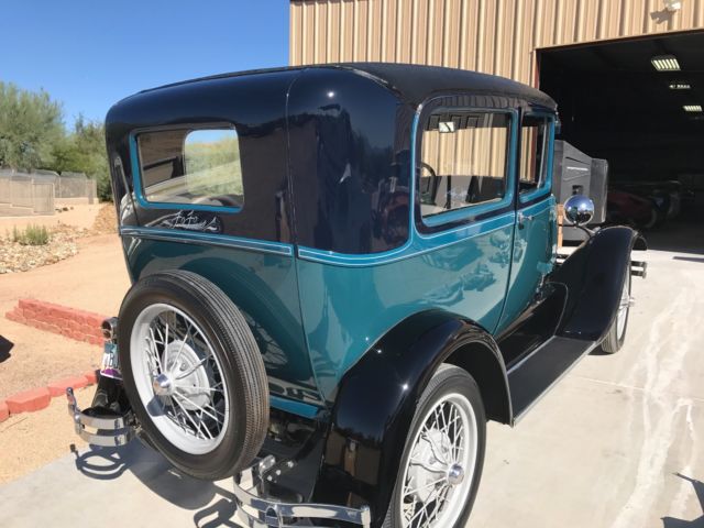 1928 ford model a deluxe sedan