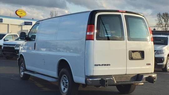 2022 GMC Savana
