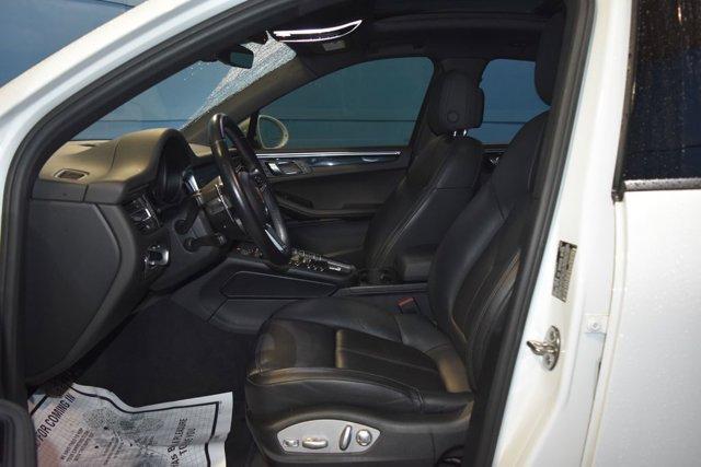 2019 porsche macan base