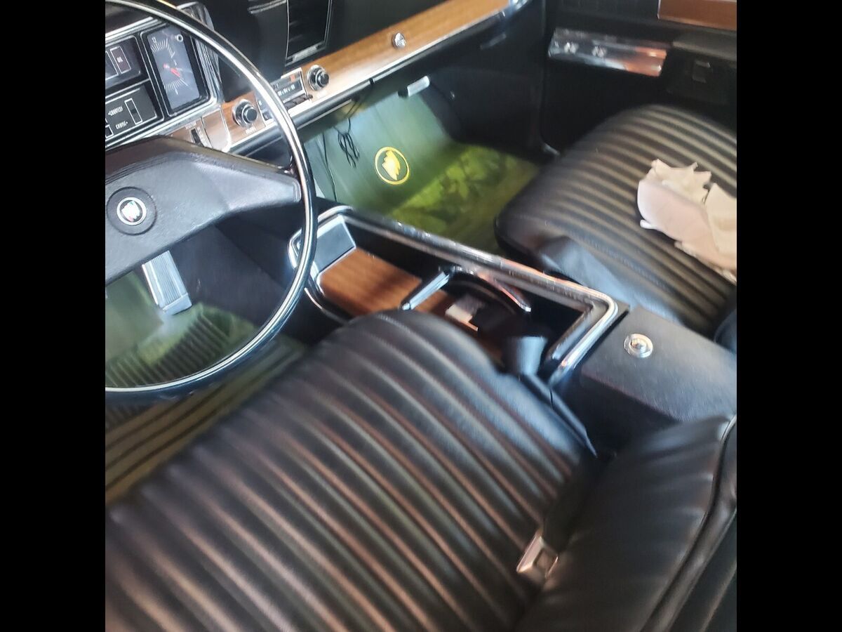 1970 buick riviera gs car is in excellent condition miles 120k