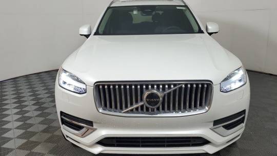 2024 Volvo XC90 t8 plus bright theme