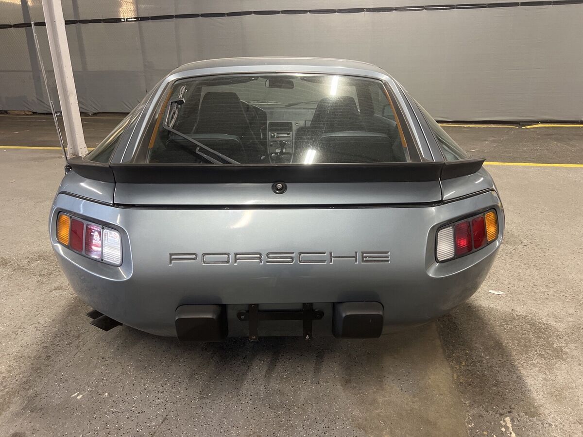 1983 porsche 928 coupe blue s