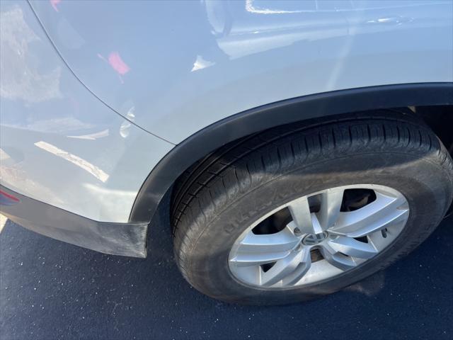 2016 volkswagen tiguan s