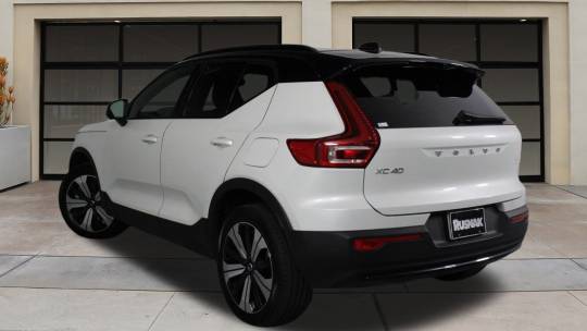 2023 Volvo XC40