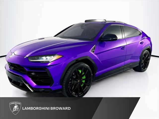 2022 lamborghini urus base