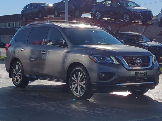 2020 nissan pathfinder sv