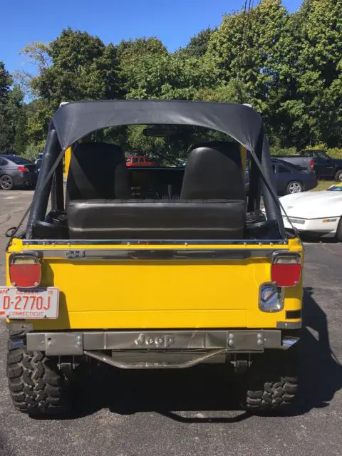 cj5 jeep renegade (golden eagle)