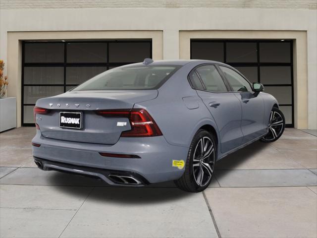 2022 volvo s60 recharge plug-in hybrid t8 r-design expression