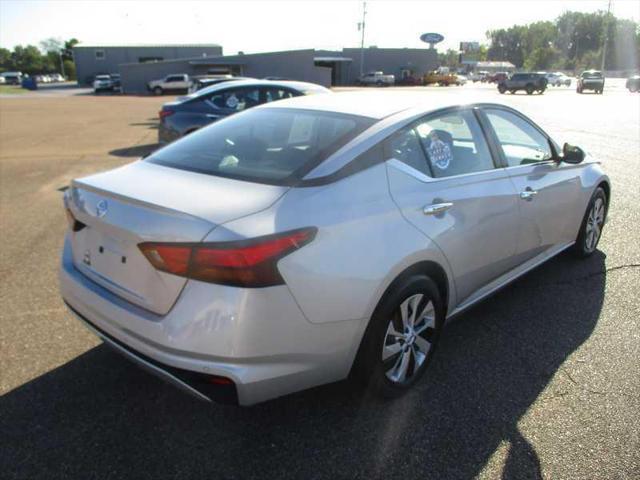 2022 nissan altima s fwd