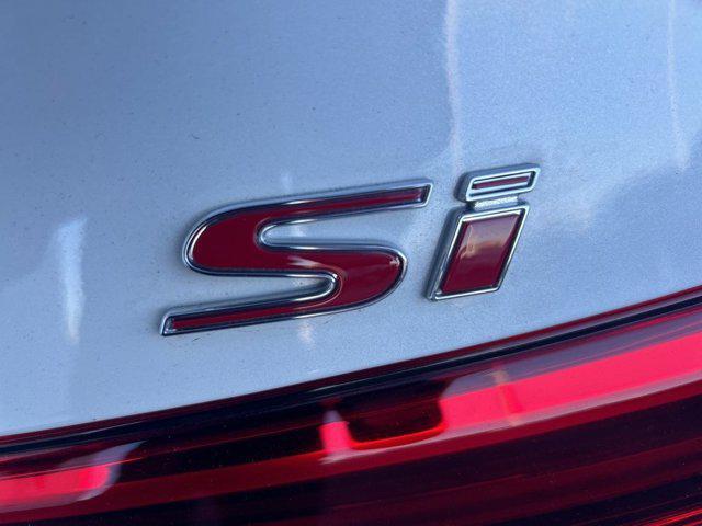 2022 honda civic si base