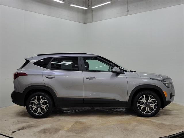 2022 kia seltos ex