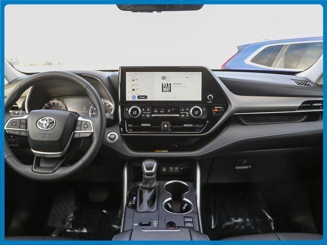 2023 toyota highlander