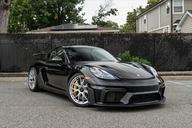 2024 porsche 718 cayman gt4 rs