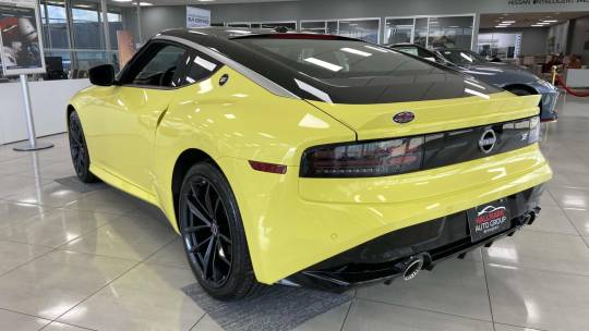 new 2024 nissan z performance manual