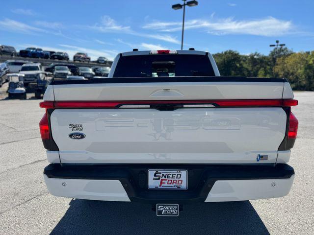2023 ford f-150 lightning lariat