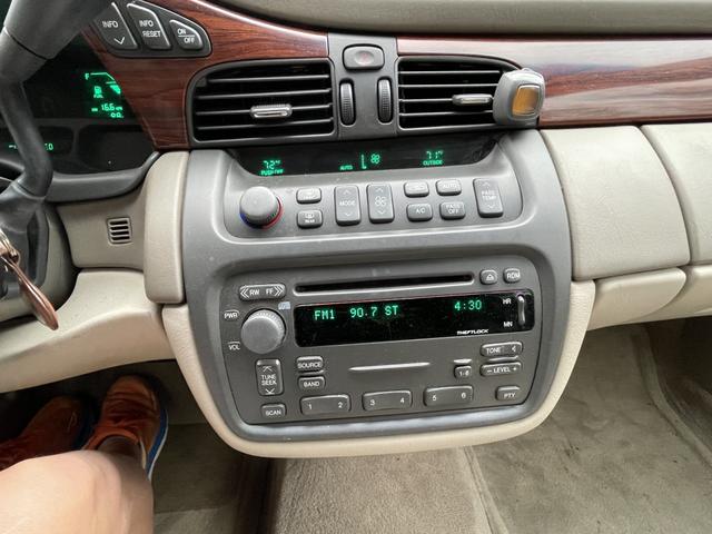 2004 cadillac deville base