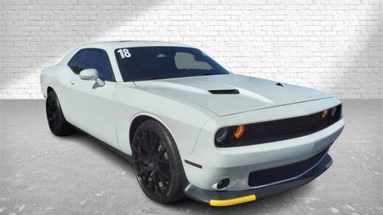 2018 dodge challenger sxt plus