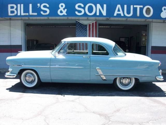1953 ford custom line coupe