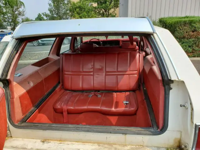 all original/ rear facing seats / low miles/ new tires