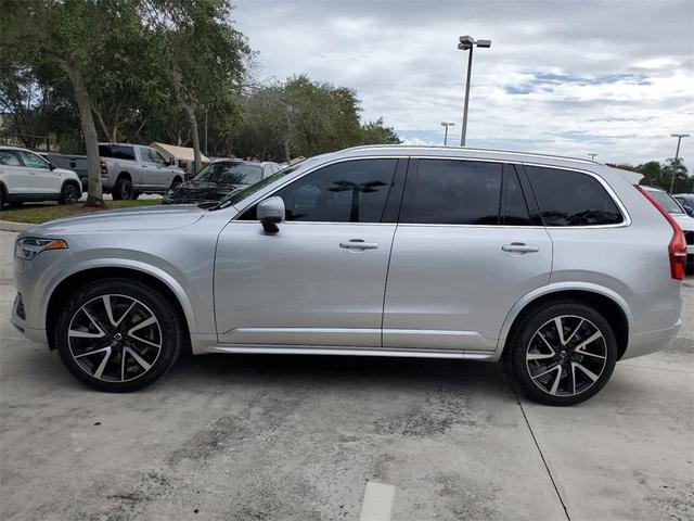 2022 volvo xc90 t6 momentum 7 passenger