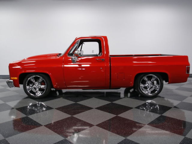 quality, 350 v8, th400 auto, pwr steer/frnt discs, 20" wheels, cust int, gr8 pnt