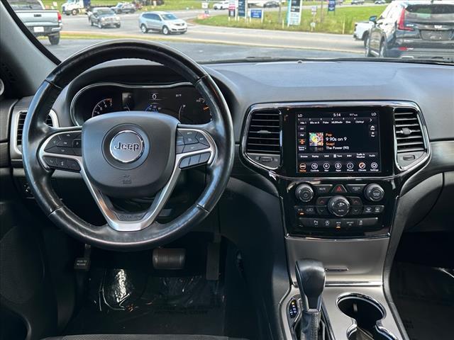 2022 jeep grand cherokee laredo