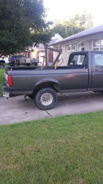 92 f-150 4x4 5.0 f 150 snow plow not included