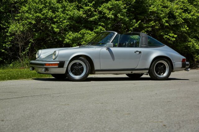 1980 porsche 911 sc targa. low miles! recent engine out service!