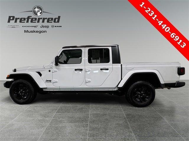 2022 jeep gladiator altitude 4x4