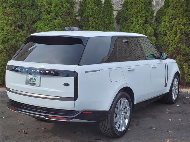 2023 land rover range rover p400 se