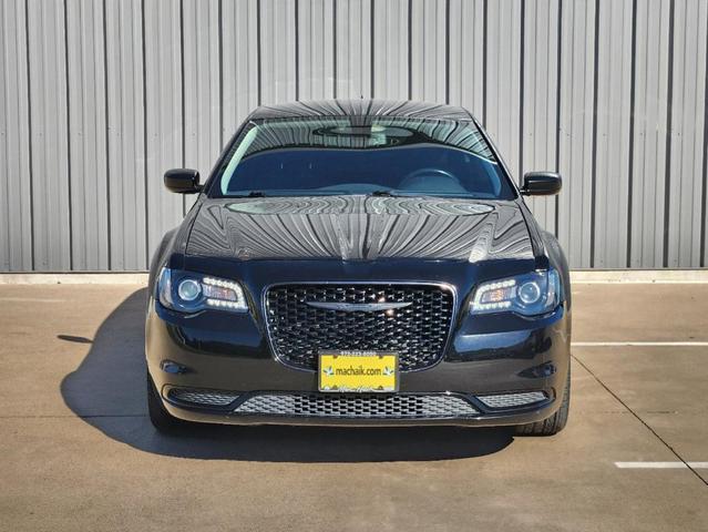 2021 chrysler 300 touring
